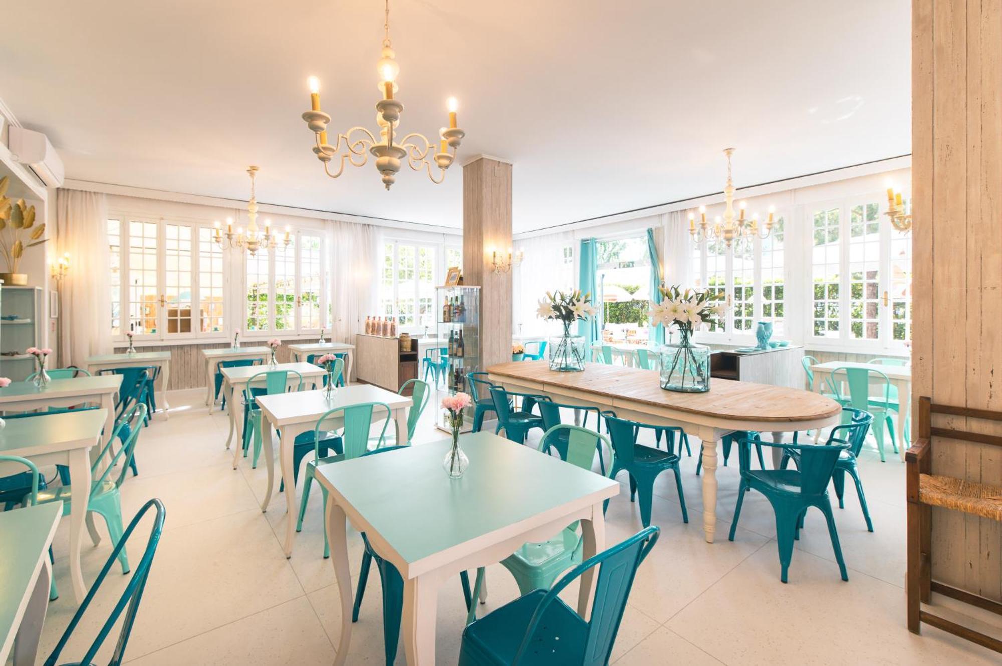 Hotel La Pineta Al Mare Forte dei Marmi Bagian luar foto