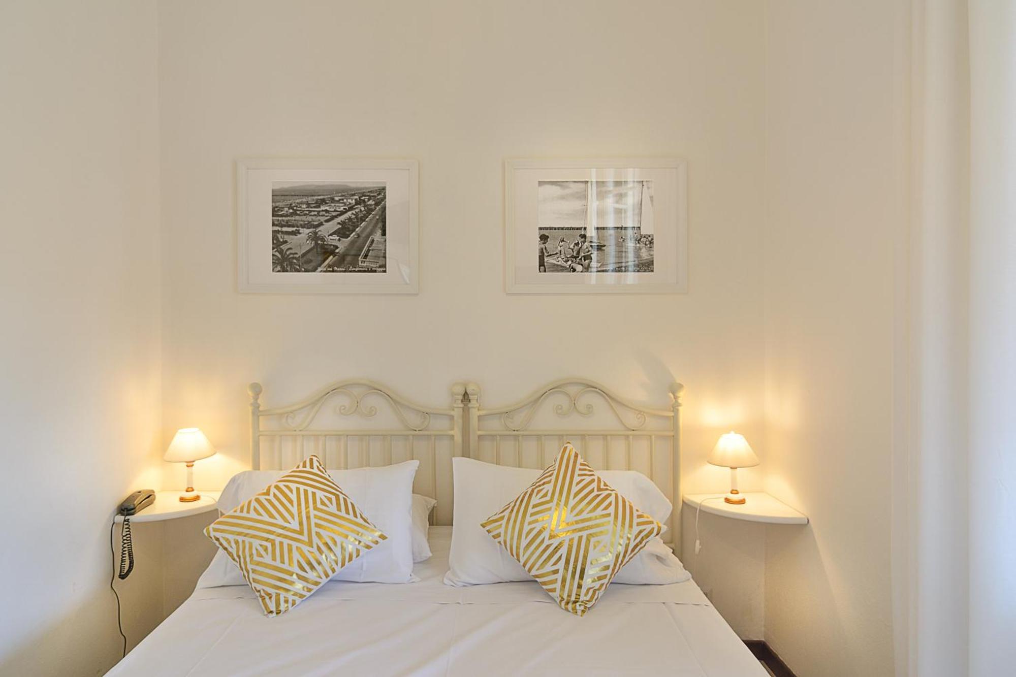 Hotel La Pineta Al Mare Forte dei Marmi Bagian luar foto